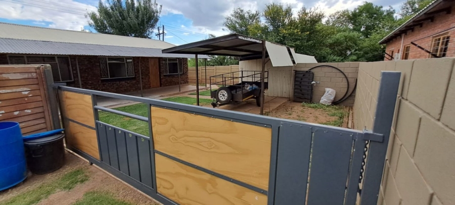 15 Bedroom Property for Sale in Kellys View Free State